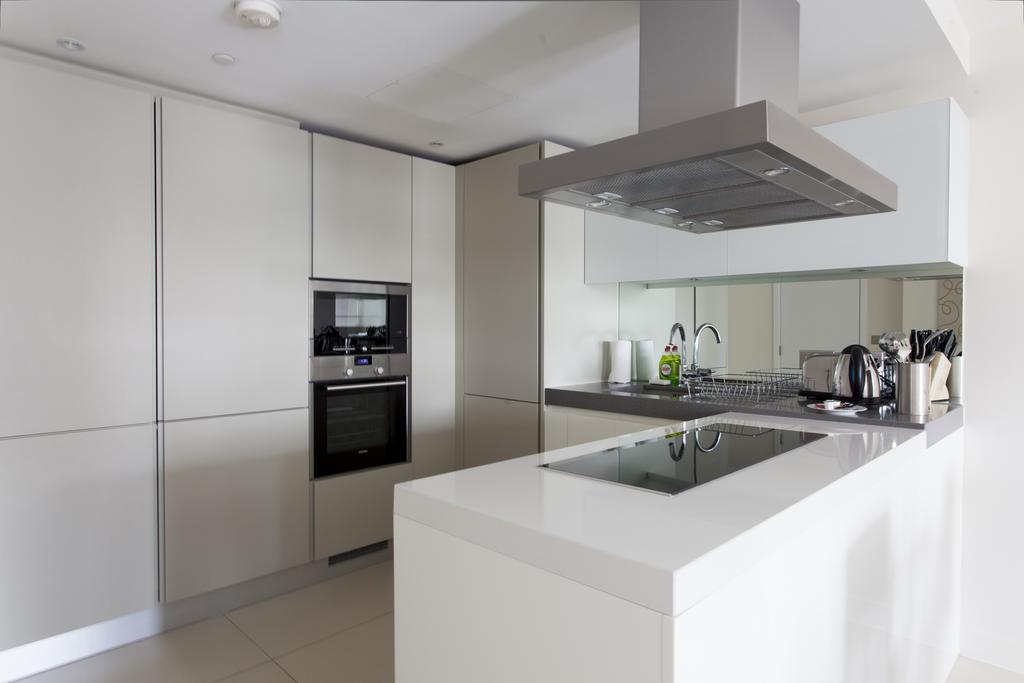 Bezier Apartments Londen Kamer foto